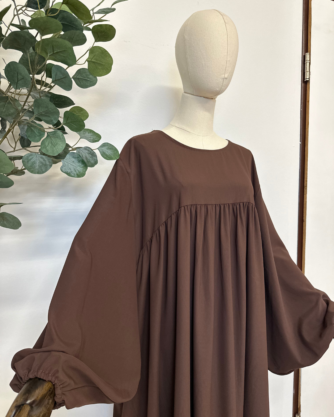 Medina Balloon Sleeve Abaya- Chocolate Brown