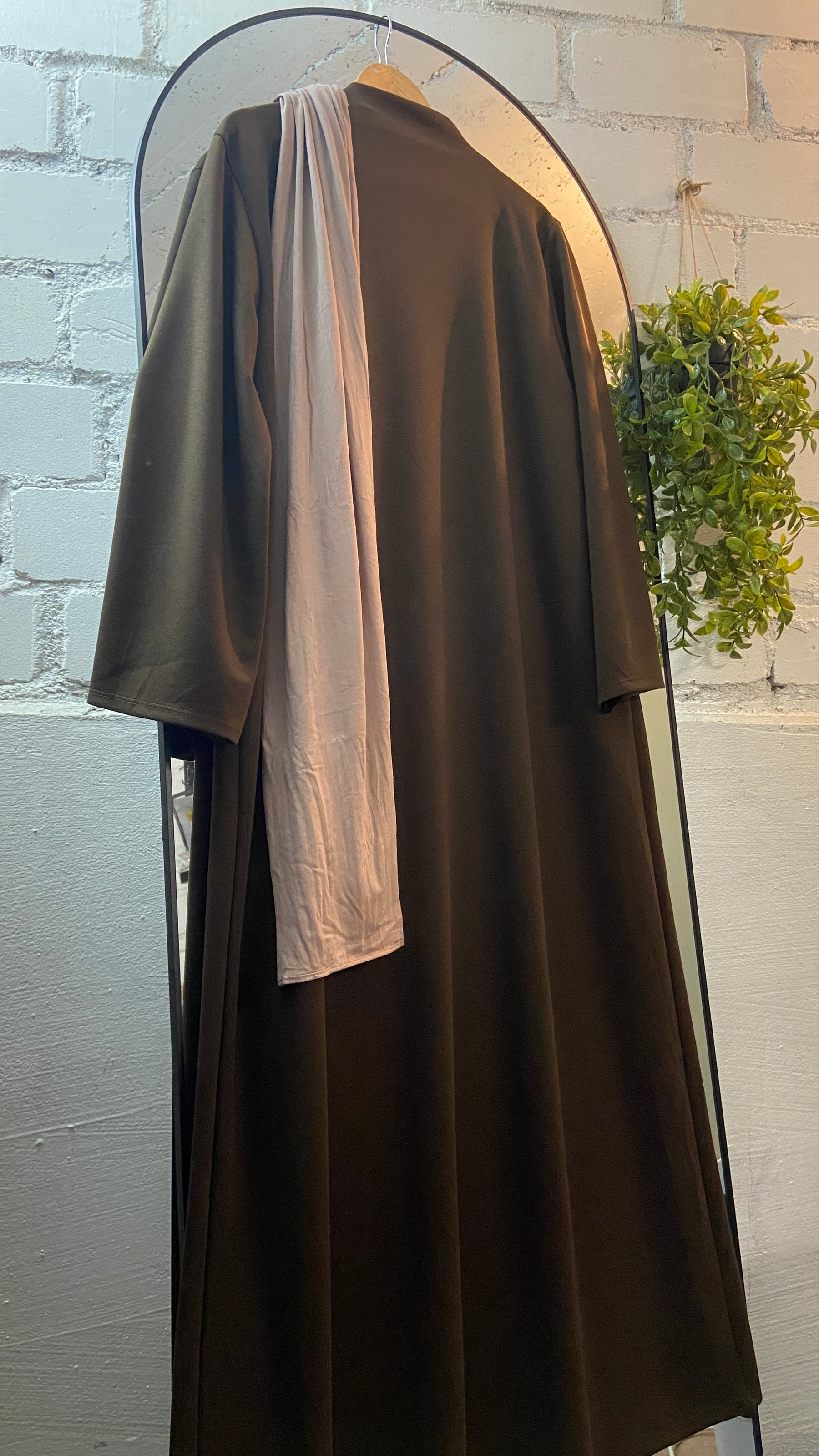 Comfy Elegante Abaya