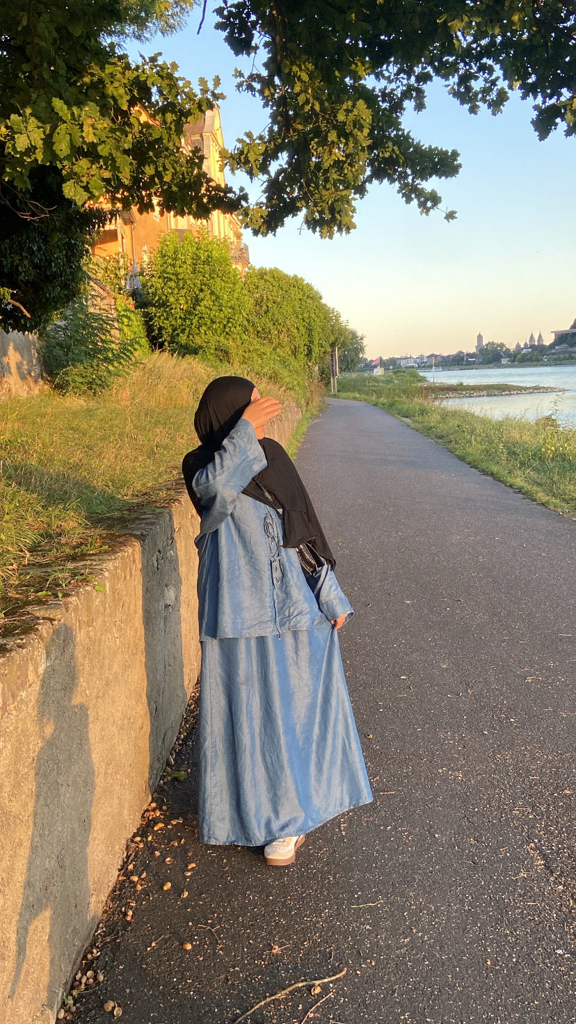 Zweiteiler mit Schleifen