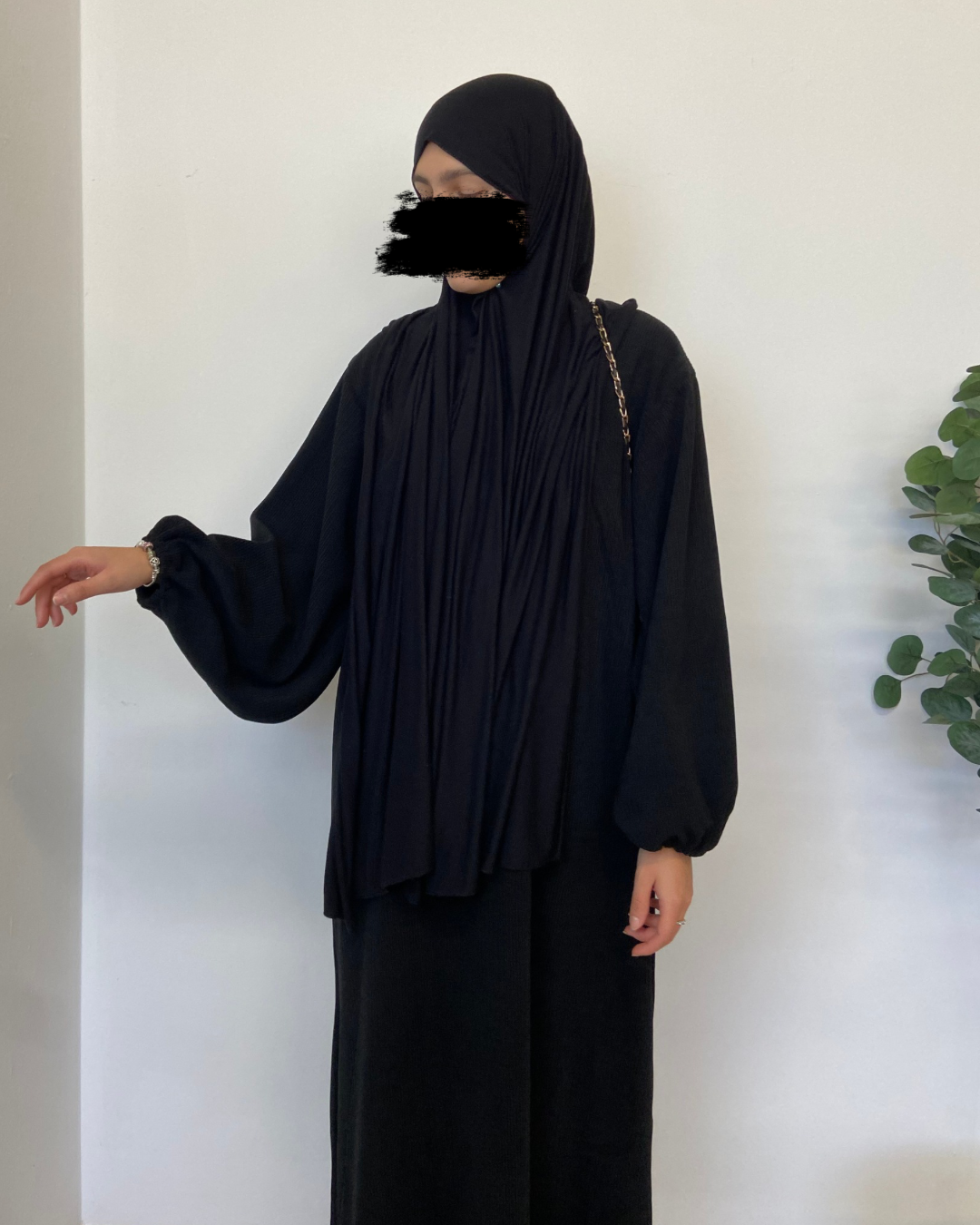 Cozy Ribbed Balloon Sleeve Abaya