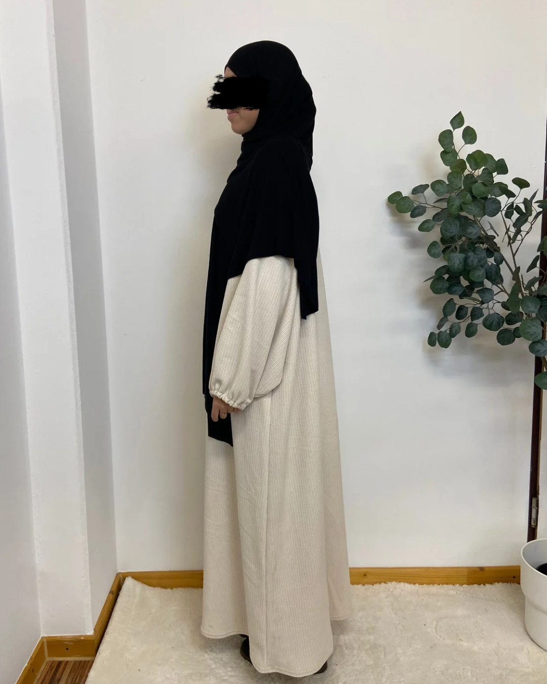 Cozy Ribbed Balloon Sleeve Abaya