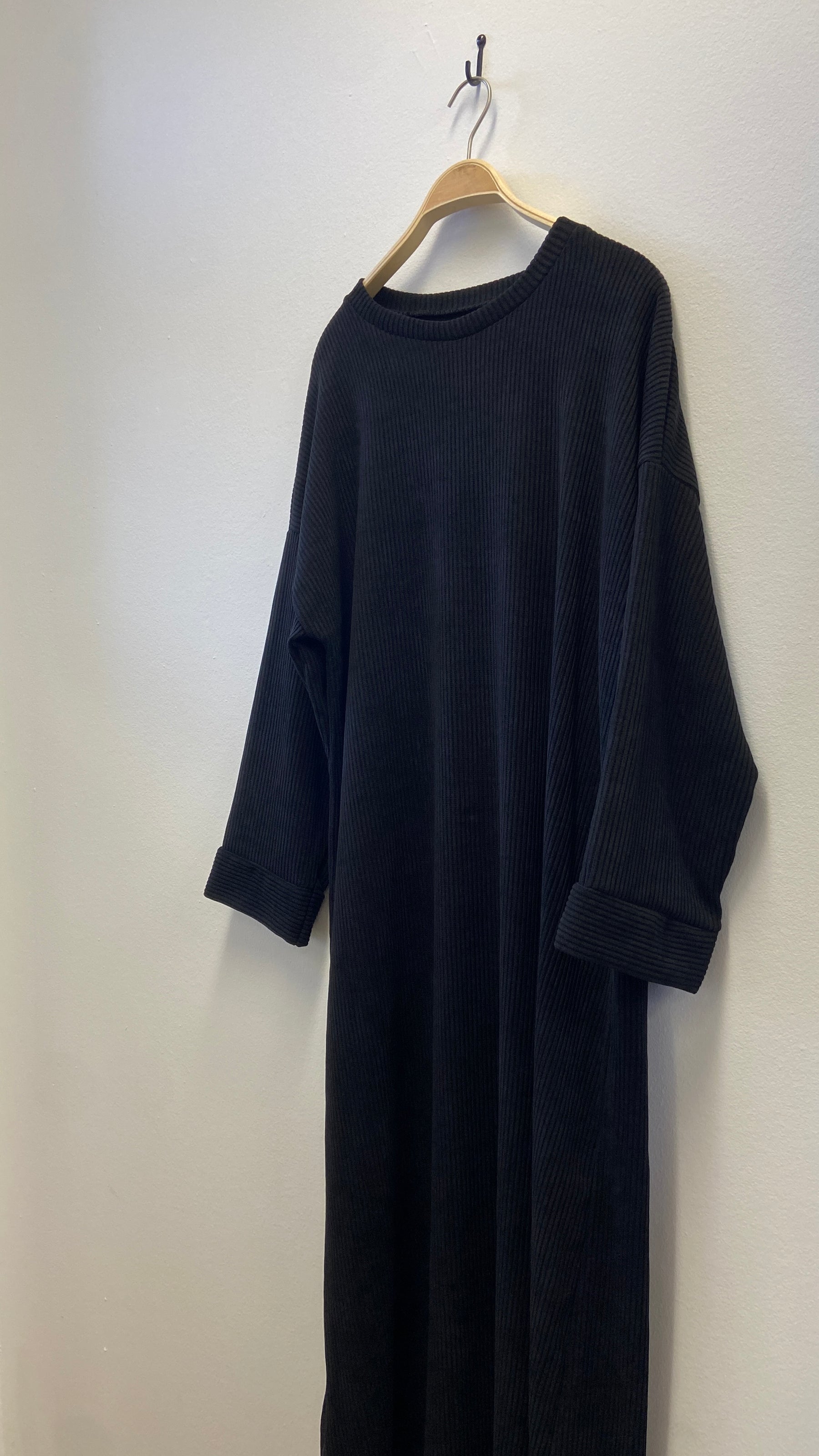 Cord Kleid