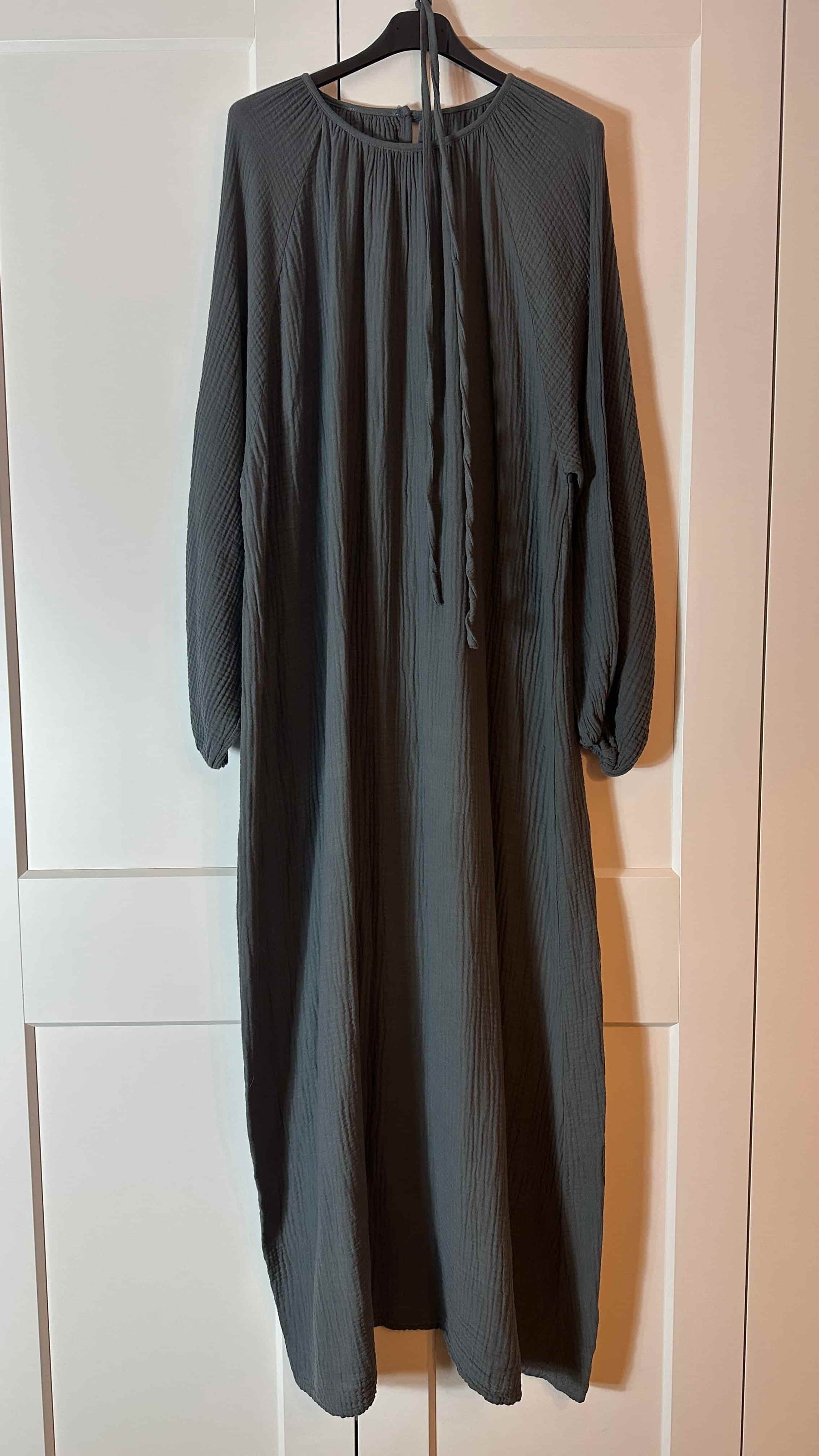 Classy Musselin Abaya Lina