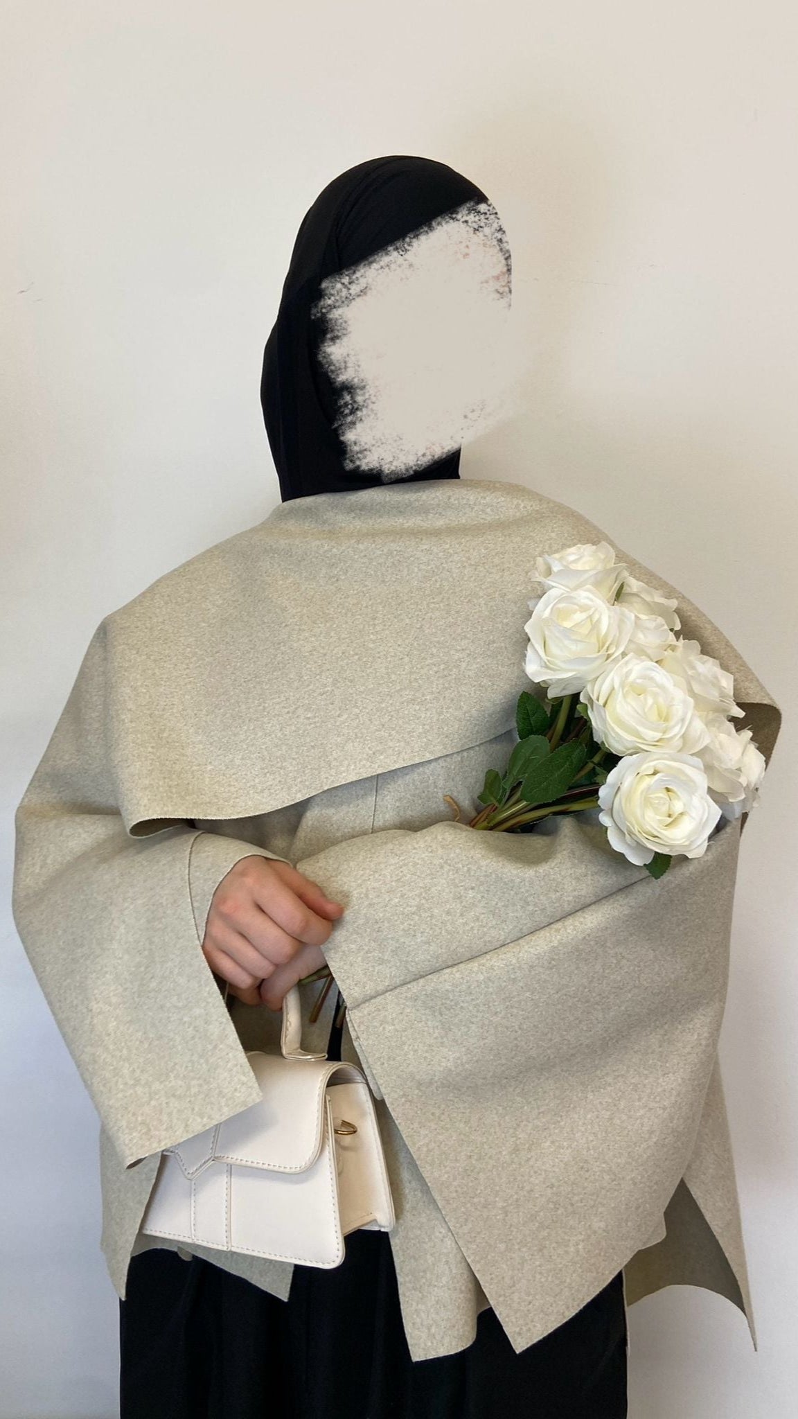 Cape mit angenähtem Schal Montecarlo