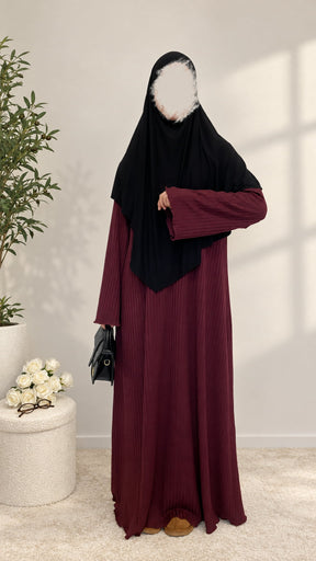 Rippkleid mit süßen Details